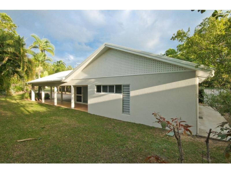 11 Endeavour St, Port Douglas QLD 4877