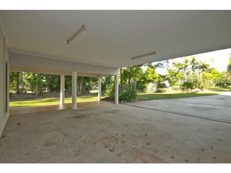 11 Endeavour St, Port Douglas QLD 4877