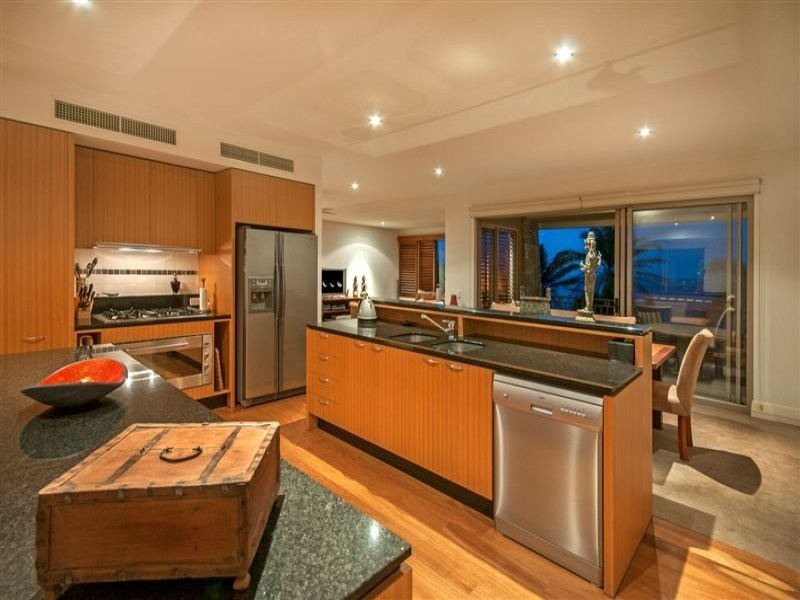 Unit 10/11 ‘Santai’ Colonel Cummings Drive, Palm Cove QLD 4879