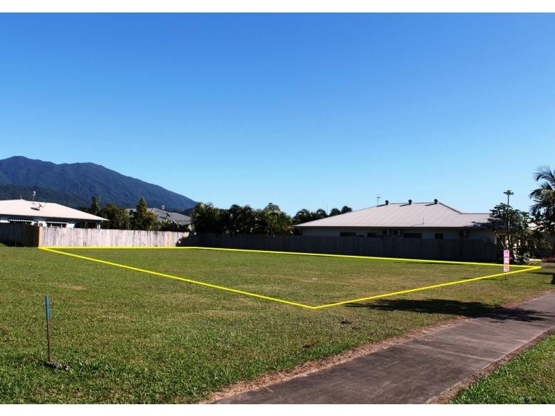 25 Riflebird Crescent, Mossman QLD 4873