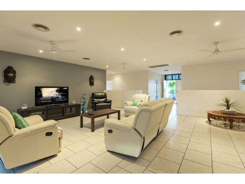 3 Sunbird Close, Port Douglas QLD 4877