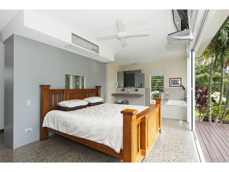 31 Cooya Beach Road, Cooya Beach QLD 4873
