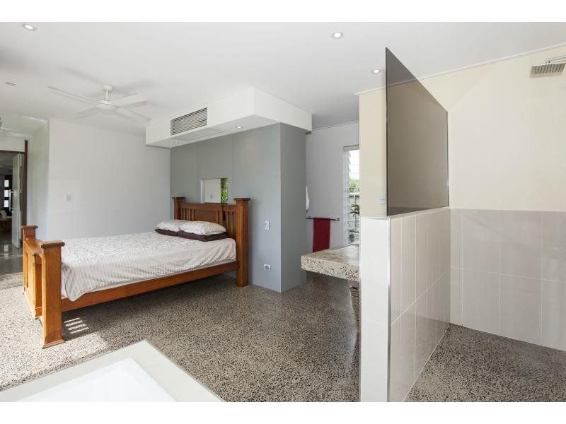 31 Cooya Beach Road, Cooya Beach QLD 4873