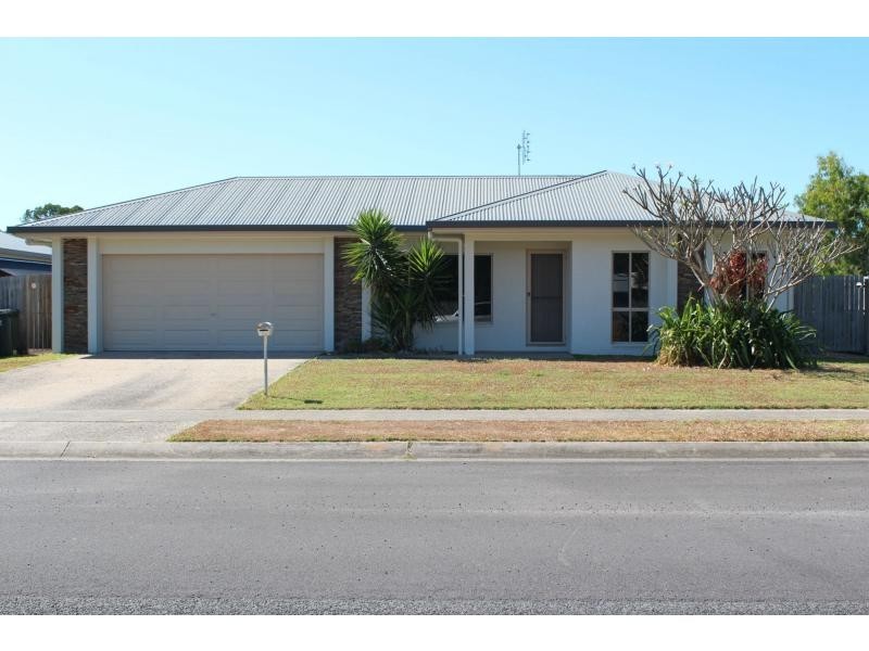 69 Snapper Island Drive, Wonga QLD 4873