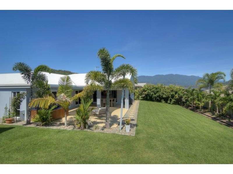 39 COOYA BEACH ROAD, Cooya Beach QLD 4873