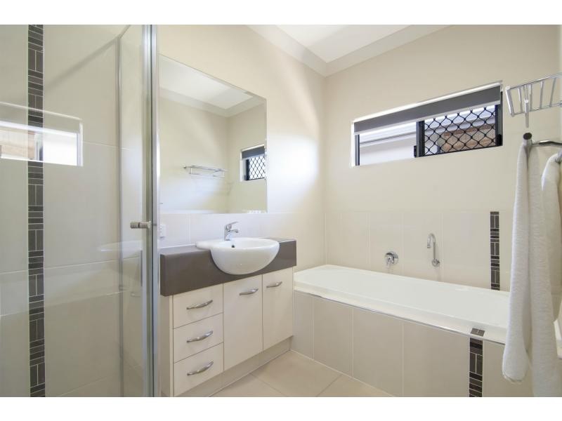 39 COOYA BEACH ROAD, Cooya Beach QLD 4873