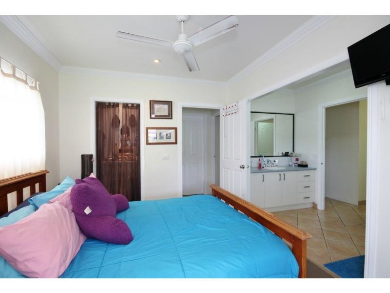 5 BILLFISH Close, Wonga QLD 4873