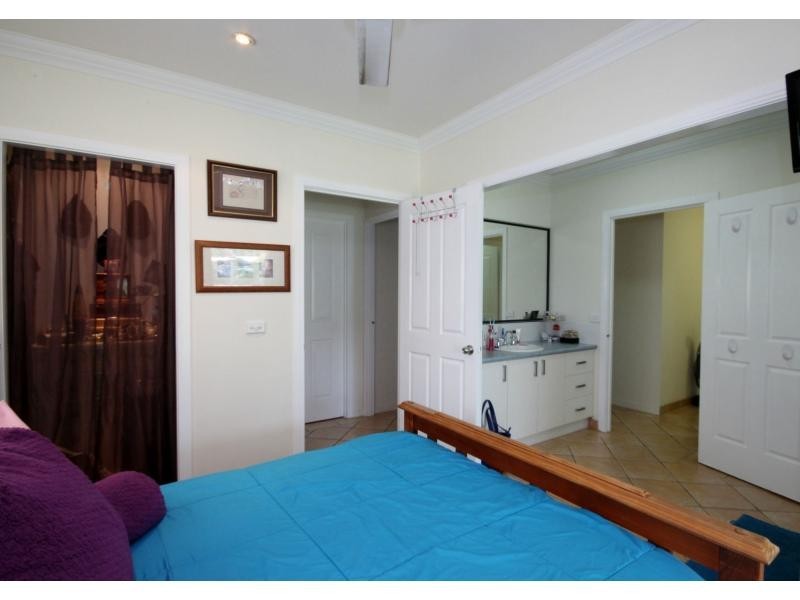 5 BILLFISH Close, Wonga QLD 4873