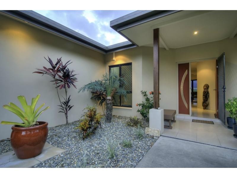 16 Shalom Close, Cooya Beach QLD 4873
