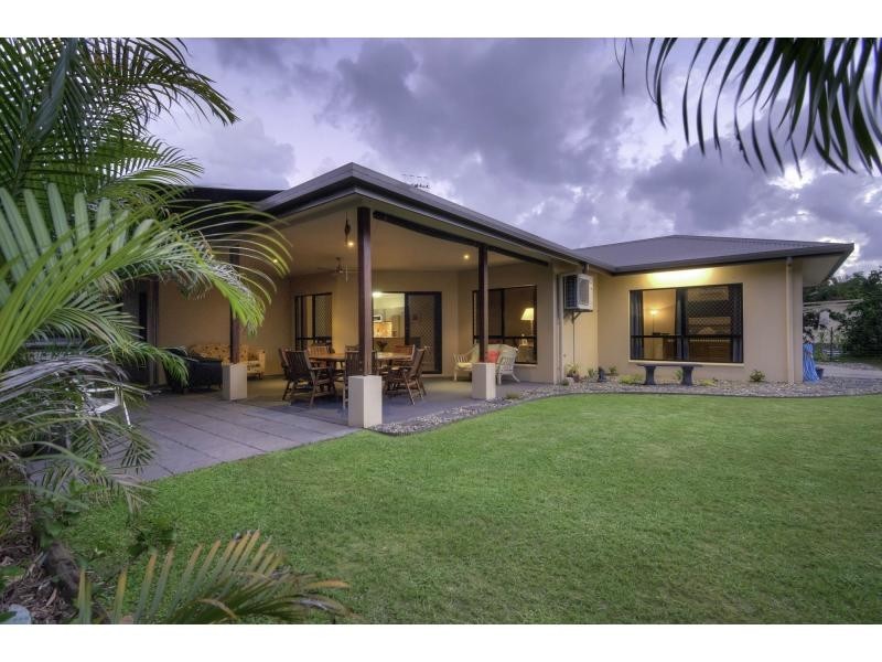 16 Shalom Close, Cooya Beach QLD 4873