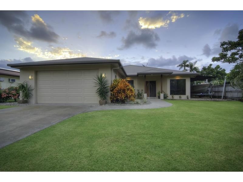 16 Shalom Close, Cooya Beach QLD 4873