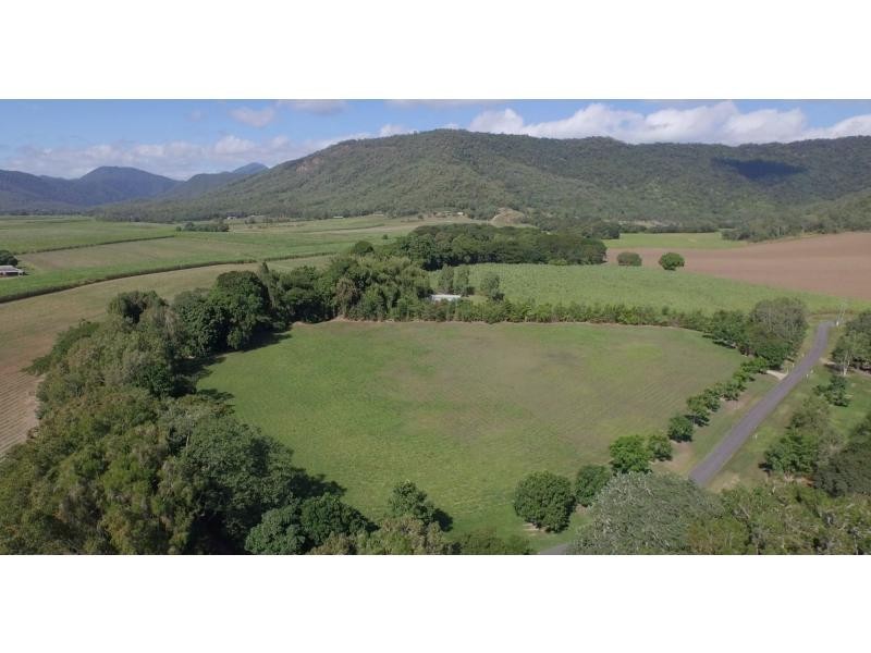 51 Crees Road, Port Douglas QLD 4877