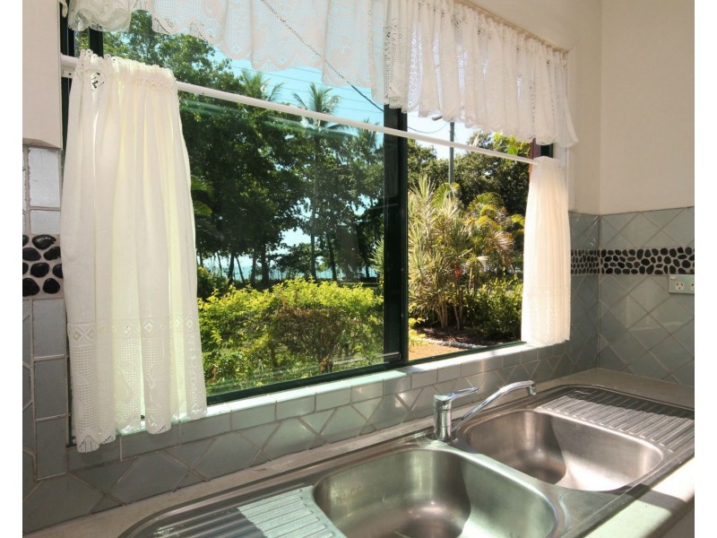 50 Marine Parade, Newell QLD 4873
