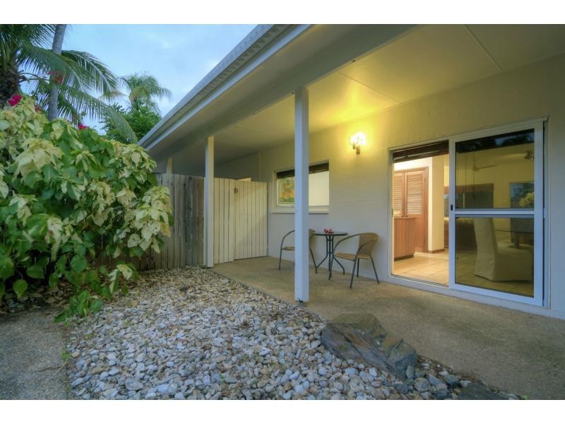 2/32 Limpet Avenue, Port Douglas QLD 4877