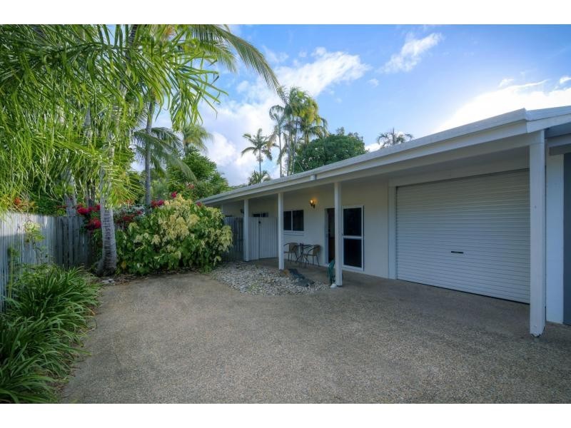 2/32 Limpet Avenue, Port Douglas QLD 4877