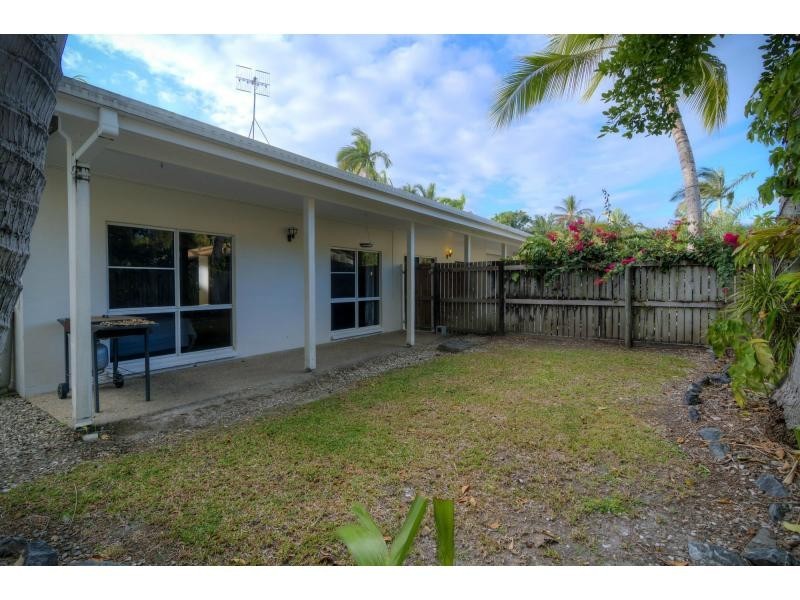 2/32 Limpet Avenue, Port Douglas QLD 4877