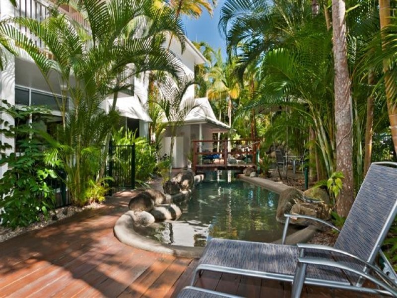 Unit 201/9 Blake Street, Port Douglas QLD 4877