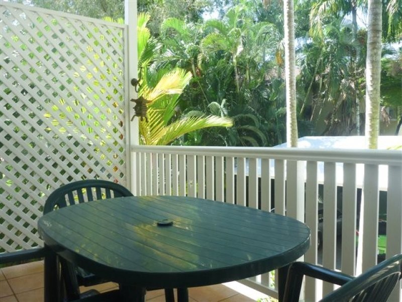 Unit 201/9 Blake Street, Port Douglas QLD 4877