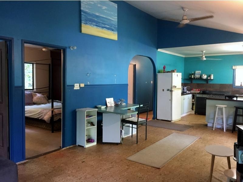 2 Hibiscus Court, Rocky Point QLD 4873