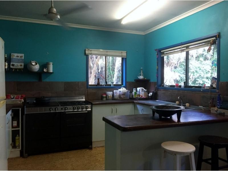 2 Hibiscus Court, Rocky Point QLD 4873