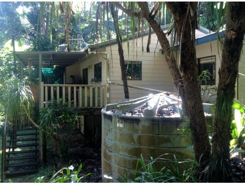 2 Hibiscus Court, Rocky Point QLD 4873