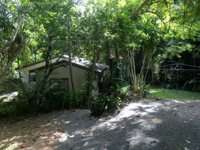 2 Hibiscus Court, Rocky Point QLD 4873