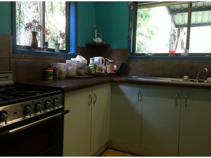 2 Hibiscus Court, Rocky Point QLD 4873