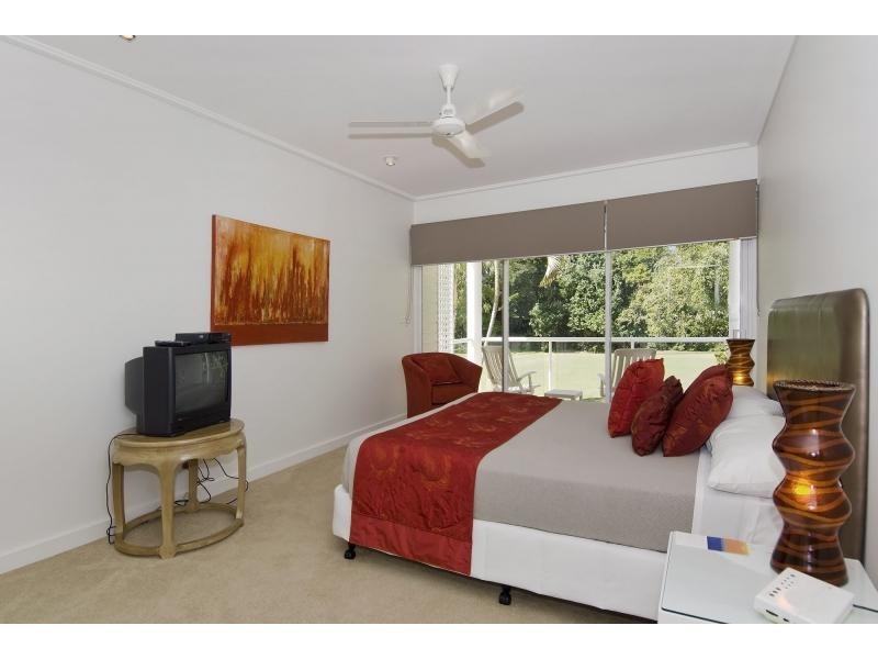 8 ‘Avenue Of Palms’ Port Douglas Rd, Port Douglas QLD 4877