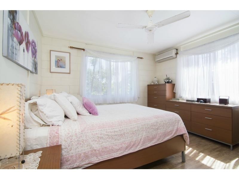 1 Cowrie Street, Port Douglas QLD 4877