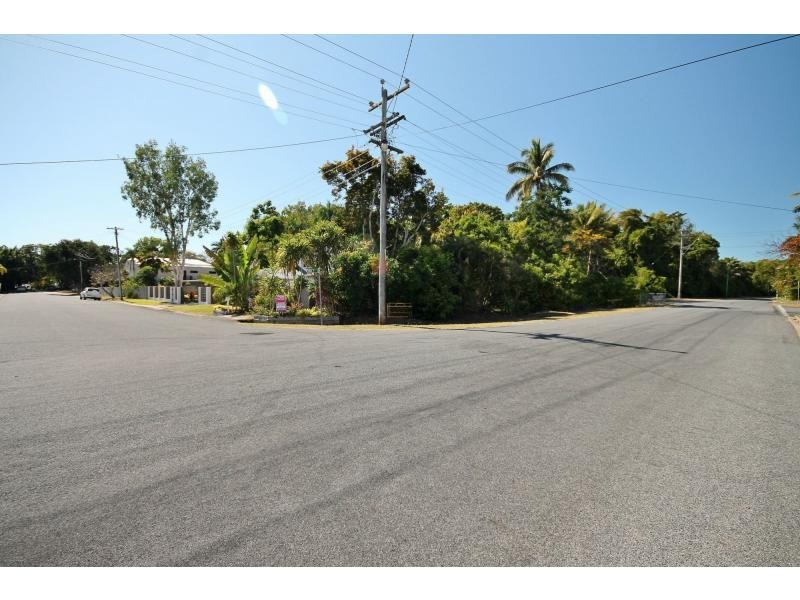 1 Cowrie Street, Port Douglas QLD 4877