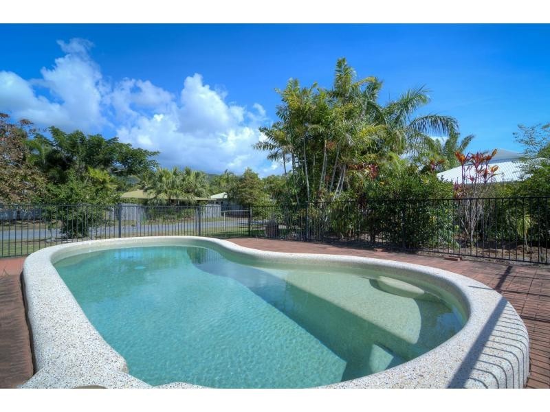 14 Endeavour Street, Port Douglas QLD 4877