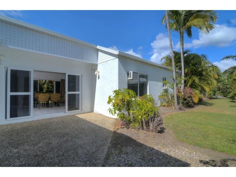 14 Endeavour Street, Port Douglas QLD 4877