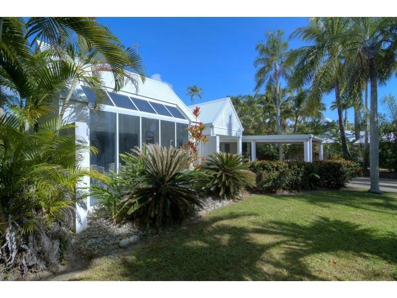 14 Endeavour Street, Port Douglas QLD 4877