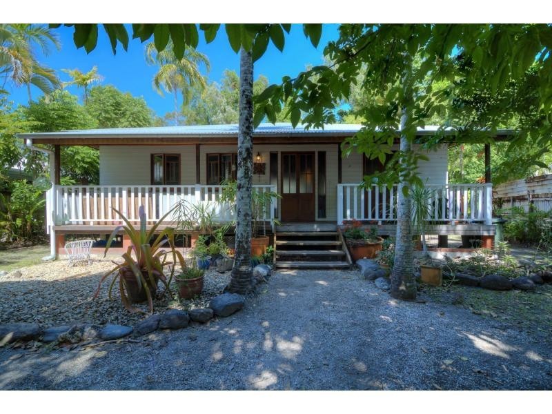11 Coral Drive, Port Douglas QLD 4877