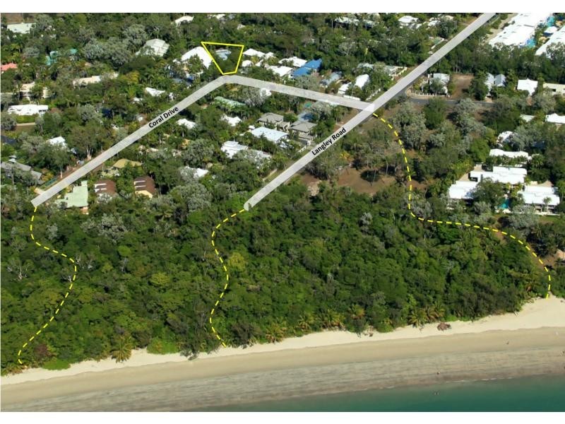 11 Coral Drive, Port Douglas QLD 4877