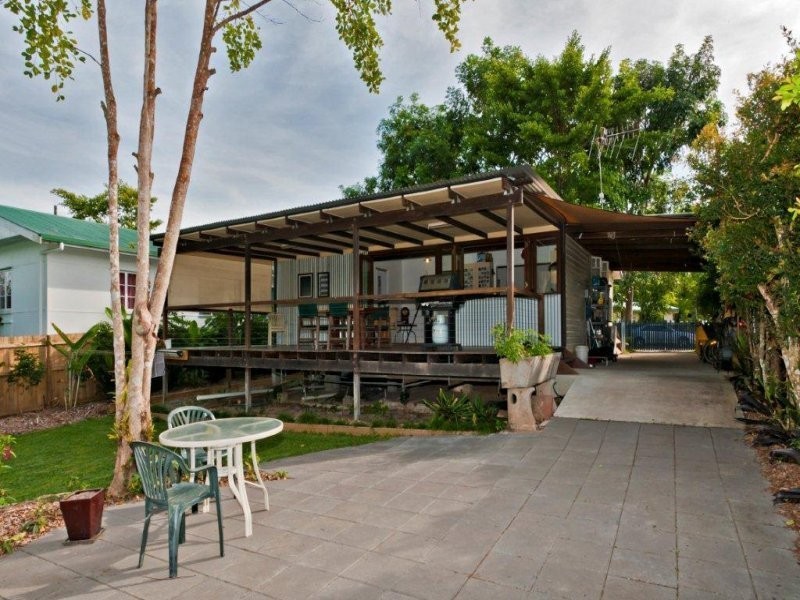 6 Crawford Street, Mossman QLD 4873