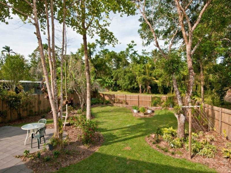 6 Crawford Street, Mossman QLD 4873