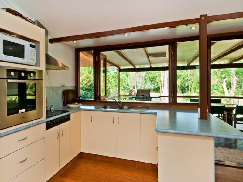 6 Crawford Street, Mossman QLD 4873