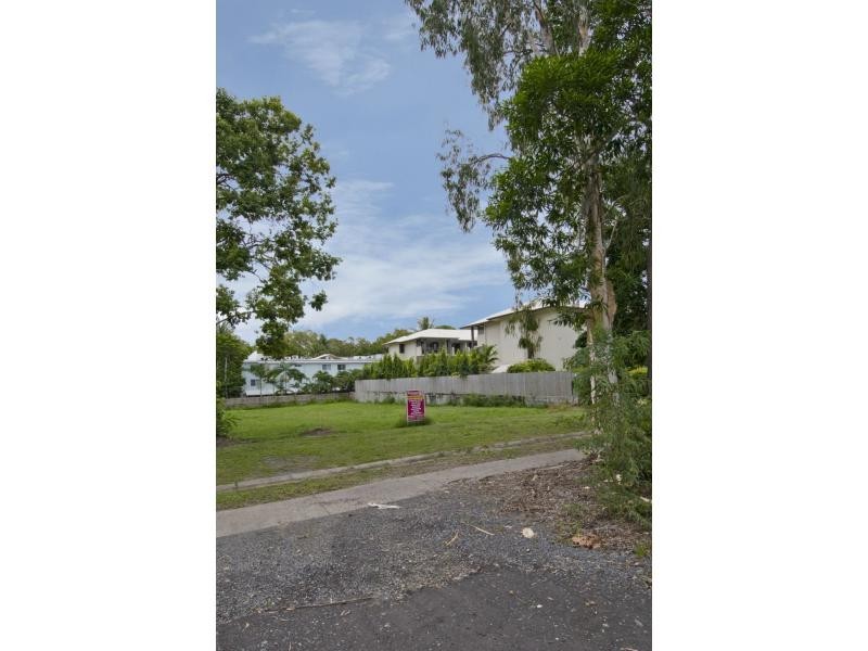 33 Davidson Street, Port Douglas QLD 4877
