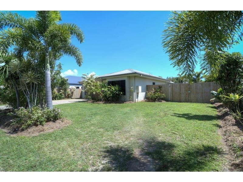 18 Bayil Drive, Cooya Beach QLD 4873