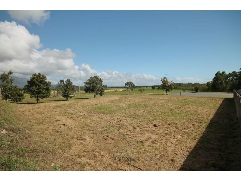 20 Lou Prince Drive, Cooya Beach QLD 4873