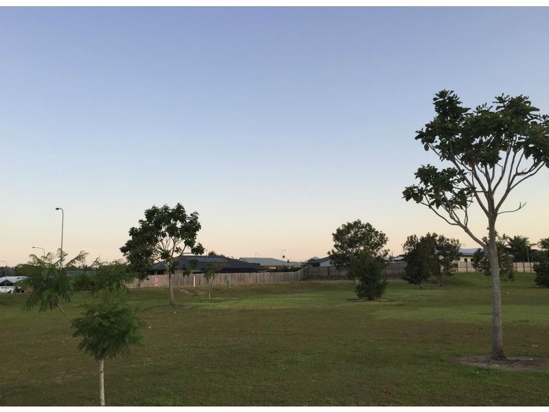 20 Lou Prince Drive, Cooya Beach QLD 4873