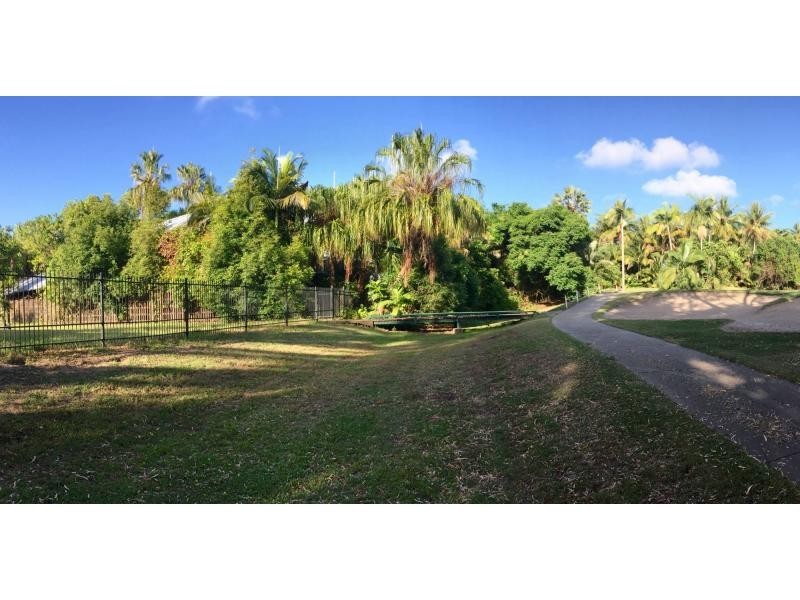 Lot 8 Beachfront Mirage, Port Douglas QLD 4877