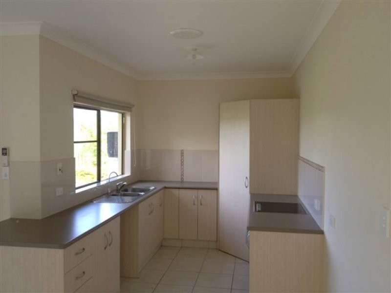 7 Rutherford Street, Miallo QLD 4873