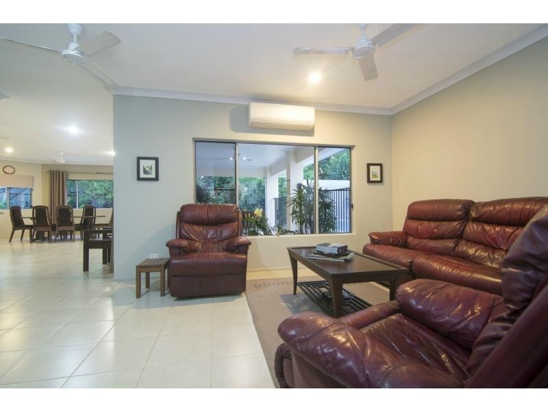 15 Dulku Close, Port Douglas QLD 4877