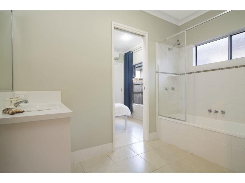 15 Dulku Close, Port Douglas QLD 4877