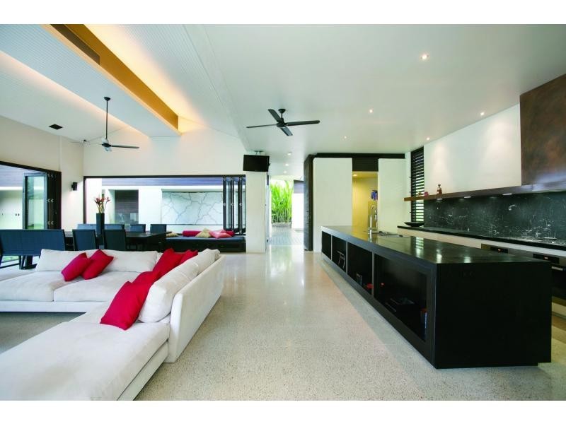 52 COCOS PALM CLOSE , Beachfront Mirage, Port Douglas QLD 4877