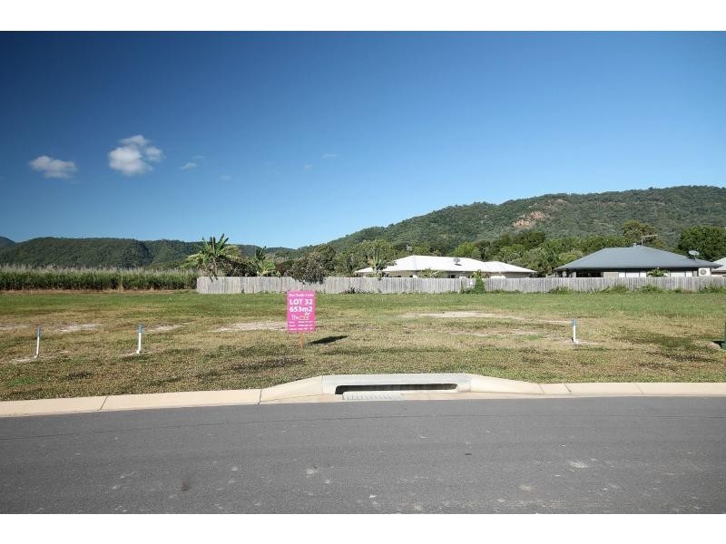 25 (Lot 32) Milman Drive, Craiglie QLD 4877