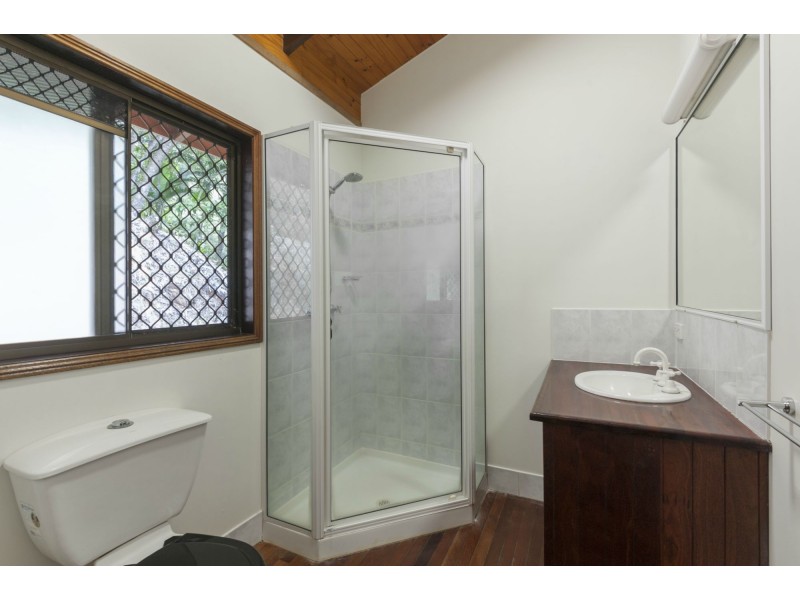 14 Ocean View Road, Killaloe QLD 4877