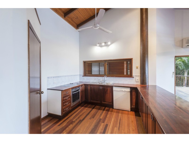 14 Ocean View Road, Killaloe QLD 4877